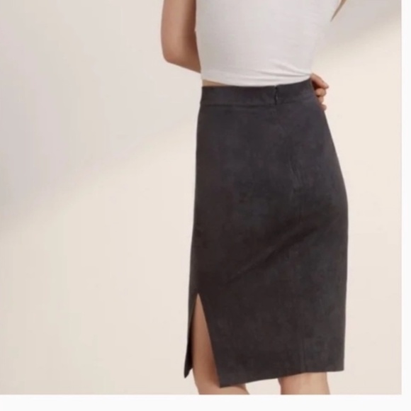 Aritzia Wilfred Free Skirt Lis Vegan Faux Suede Column Side slits Black Size 0 - Picture 2 of 10